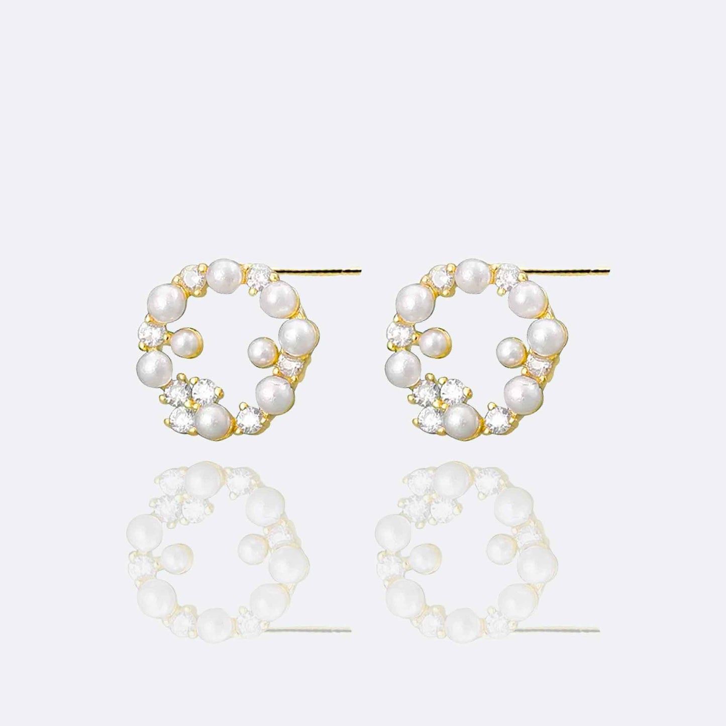 Poppy Pearl Circle Studs