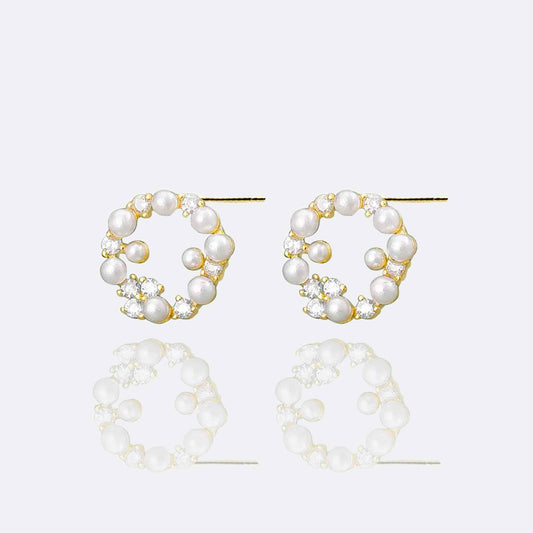 Poppy Pearl Circle Studs